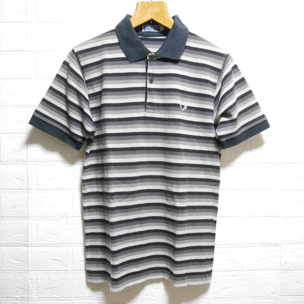 F26 □ FRED PERRY □ フレッドペリー　ポロシャツ　グレー/ボーダー系　中古　サイズＭ_画像1