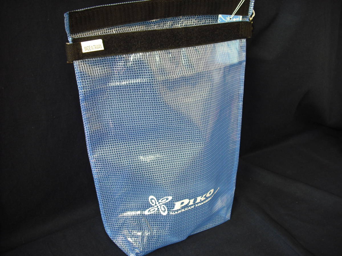 PIKO pico vinyl bag half transparent bag chest strap * touch fasteners attaching blue swim bag swimsuit inserting sea leisure pool playing in water 