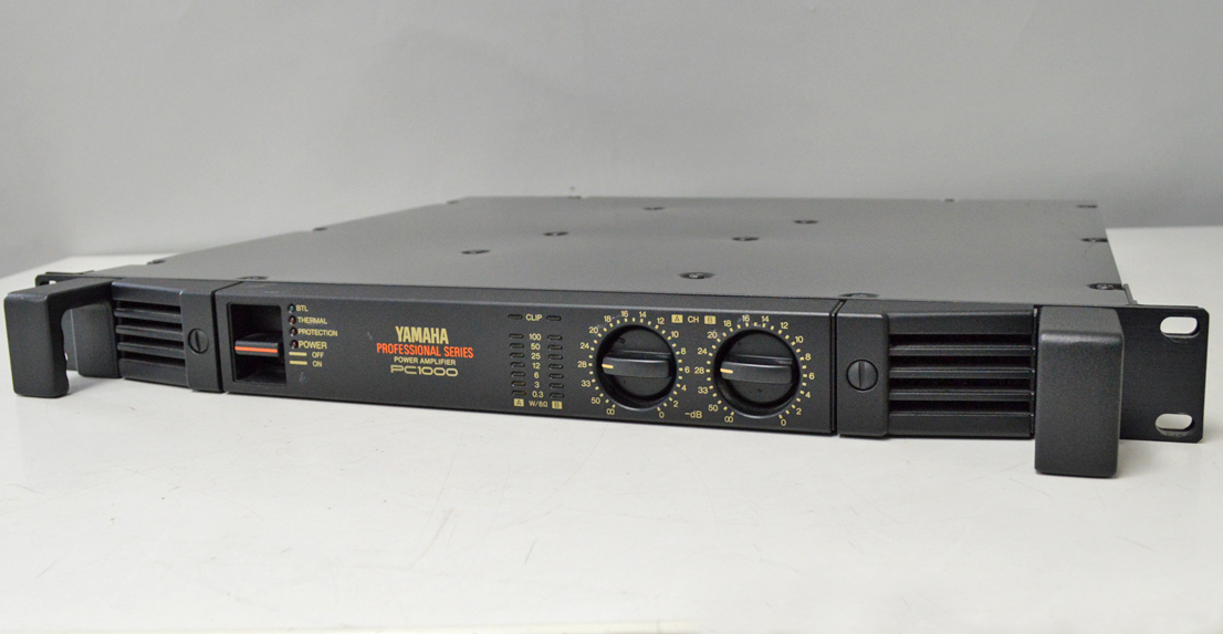 貴重!YAMAHA PC1000 PA パワーアンプ☆1Uラックマウント型 ヤマハ
