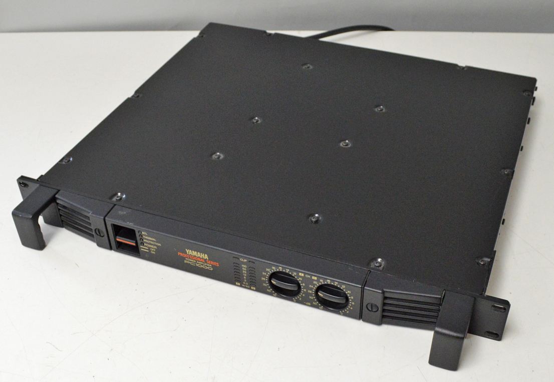 貴重!YAMAHA PC1000 PA パワーアンプ☆1Uラックマウント型 ヤマハ