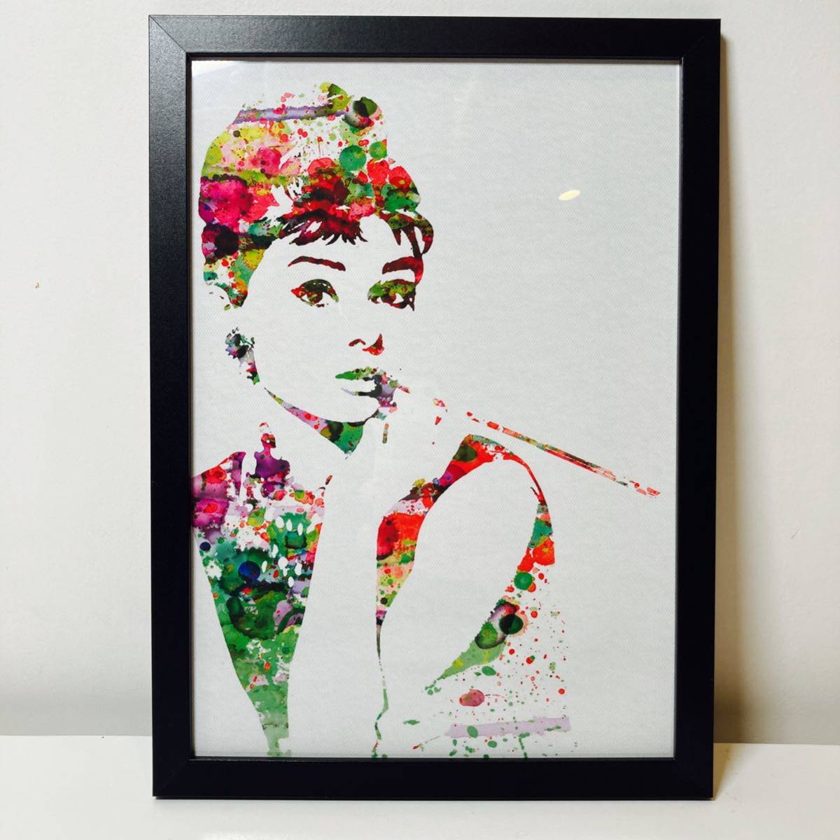 【額付きポスター】オードリー・ヘプバーン Audrey Hepburn(新品)_画像2