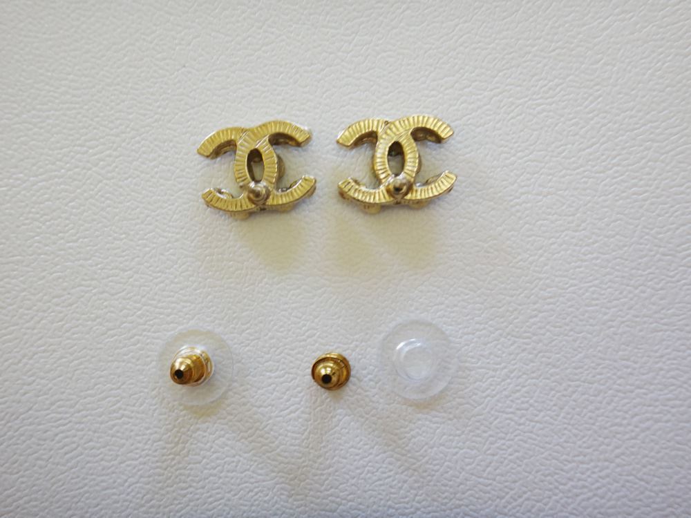 CHANEL シャネル ピアス ココマーク レディース ゴールド金具