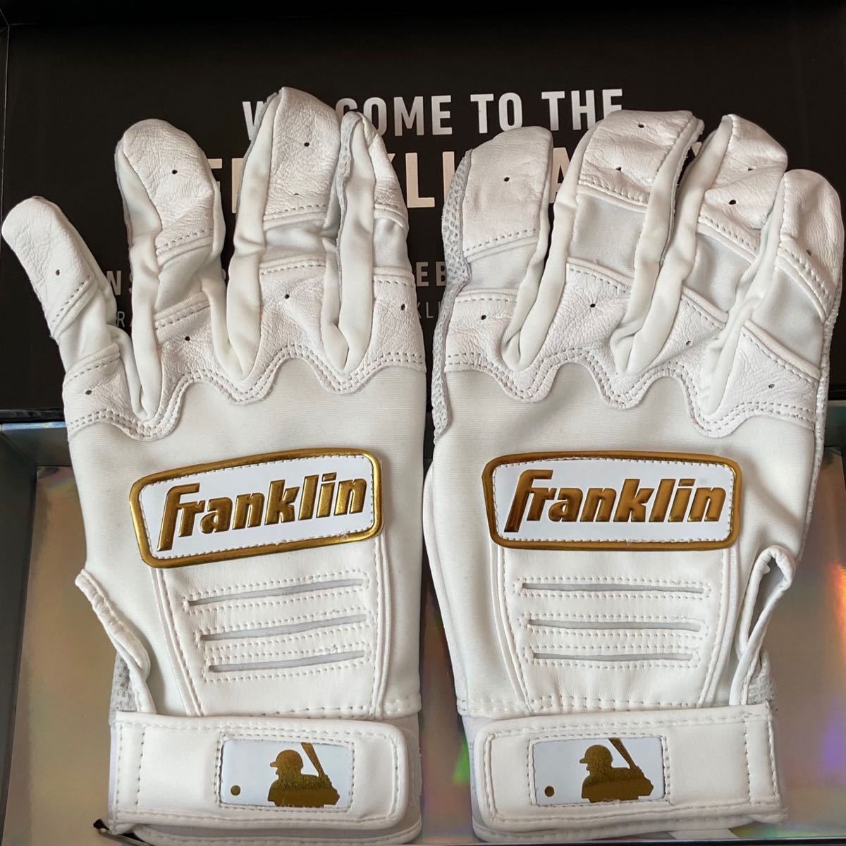 新品)Franklin CFX Pro バッティンググローブ Mサイズ フランクリン 野球 革手 バッテ グラブ ホワイト ゴールド 限定 