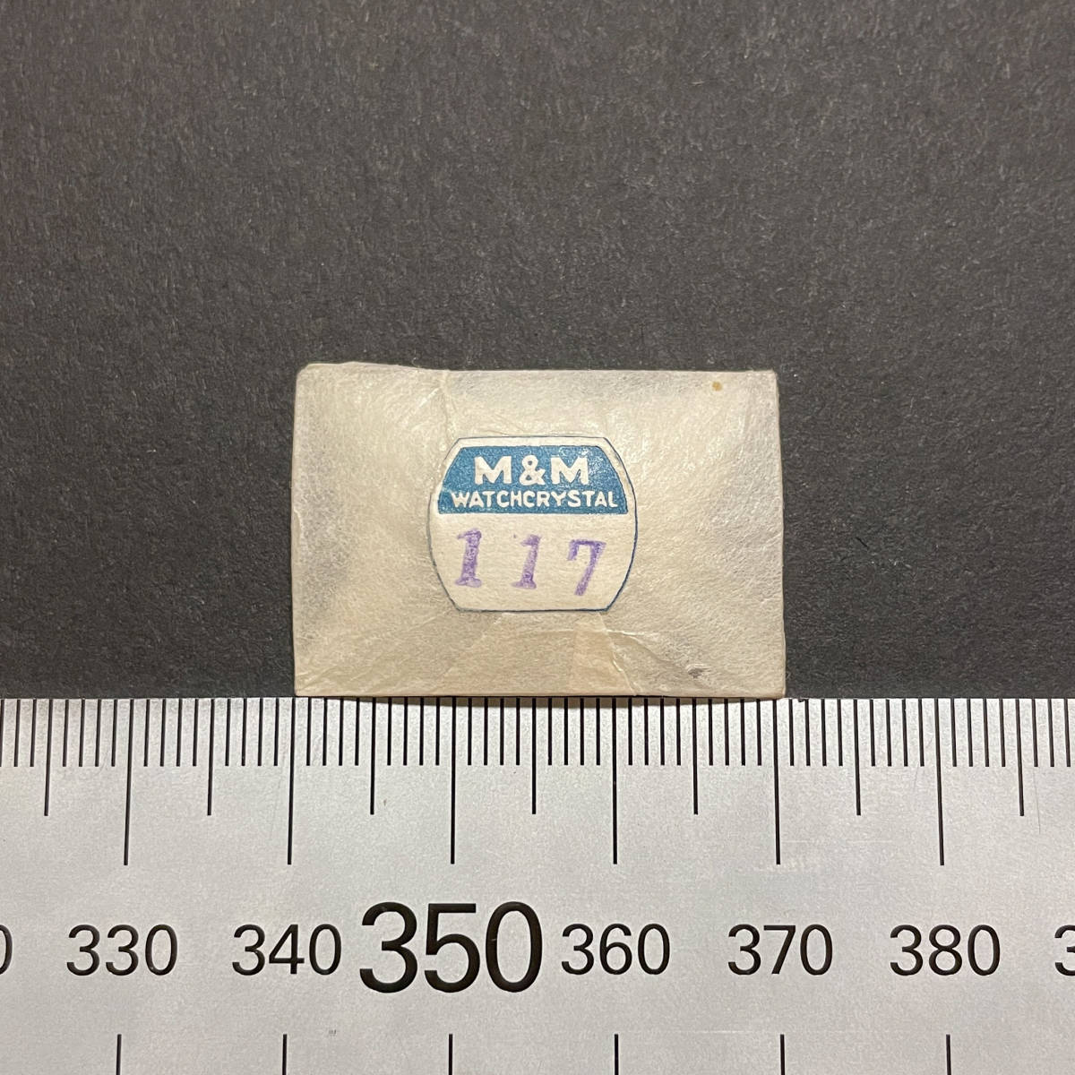 【時計●部品 M&M(エムアンドエム) ウォッチクリスタル 117番 20.3mm×30.4mm 腕時計用 風防／新品(7023)】_画像1