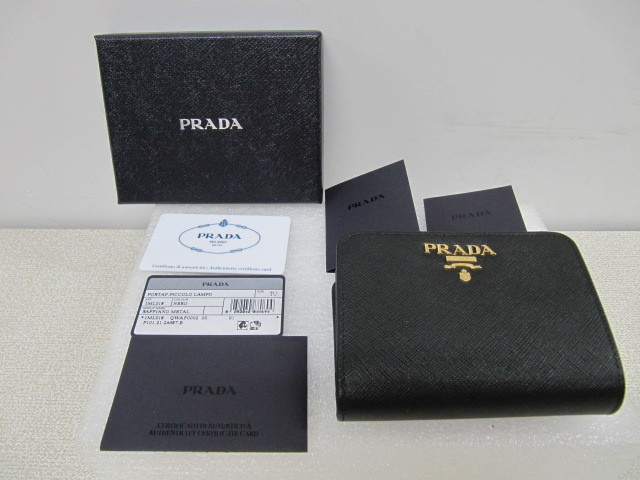 未使用品 プラダ SAFFIANO TRIANG 1ML018 サフィアーノ トライアングル