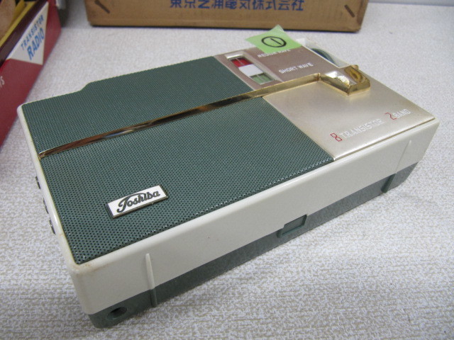  new goods unopened goods 1960 year Toshiba 8TM-417S vintage TRANSISTOR RADIO 8 stone transistor radio Tokyo Shibaura electric S/N92486