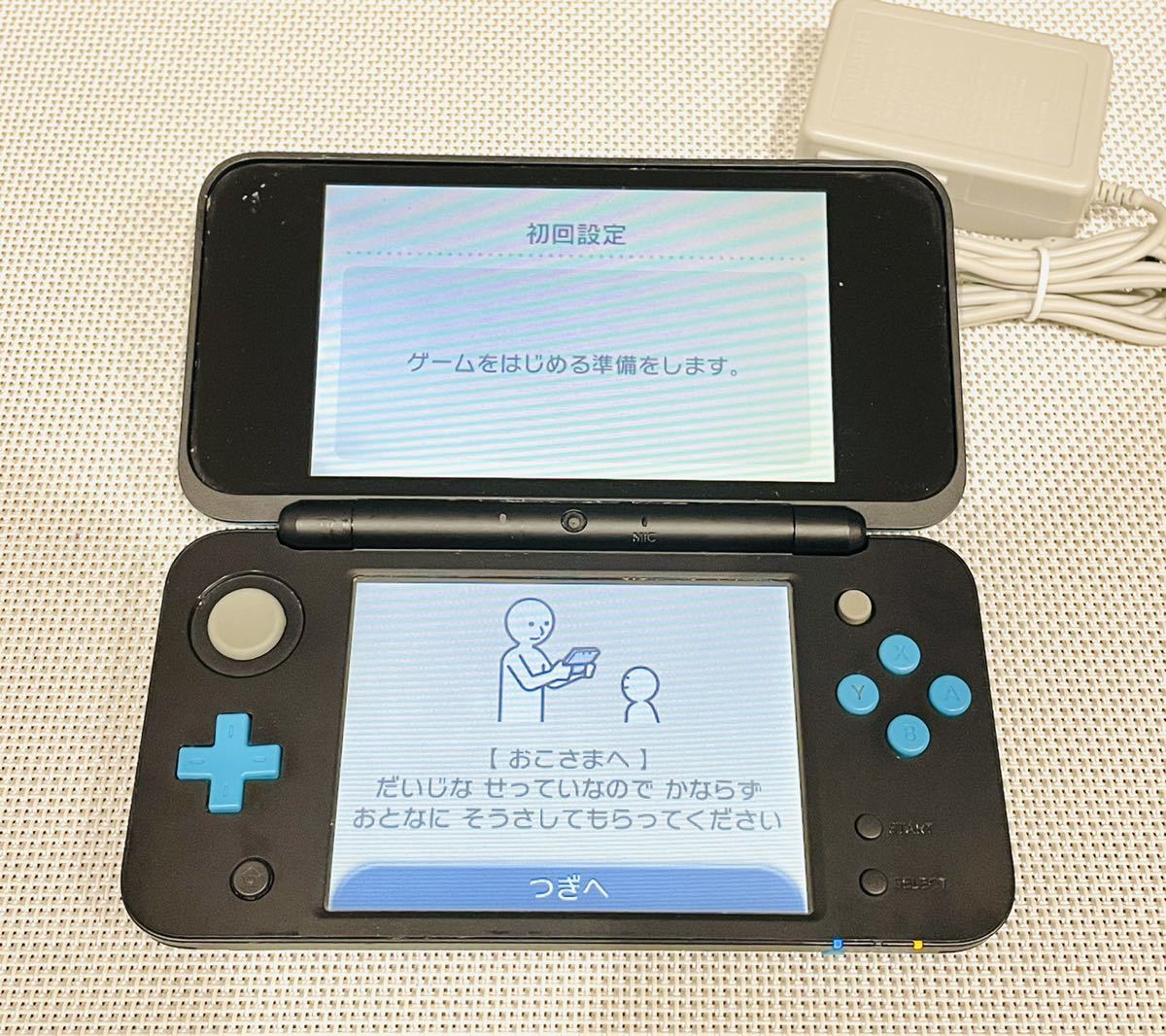 newニンテンドー2DSLL ターコイズブラック　本体動作品　送料無料　Nintendo 2DS 任天堂