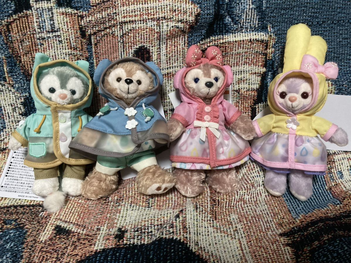 ぬいぐるみバッジ4種】ディズニーシー 20周年 ビューティフル レイニー