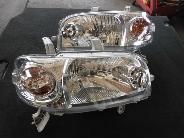 ダイハツ タント L350S ヘッドライト レベライザーなし 100-51752