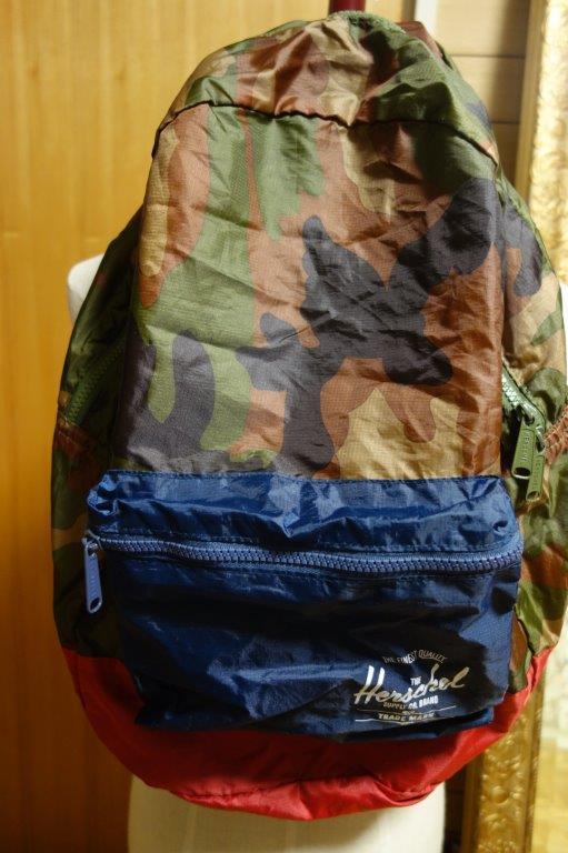 ●Herschel Supply ハーシェル・サプライ パッカブル デイパック エコバッグ 折り畳みリュック 軽量 旅行 トラベルバッグ カモフラ_画像1