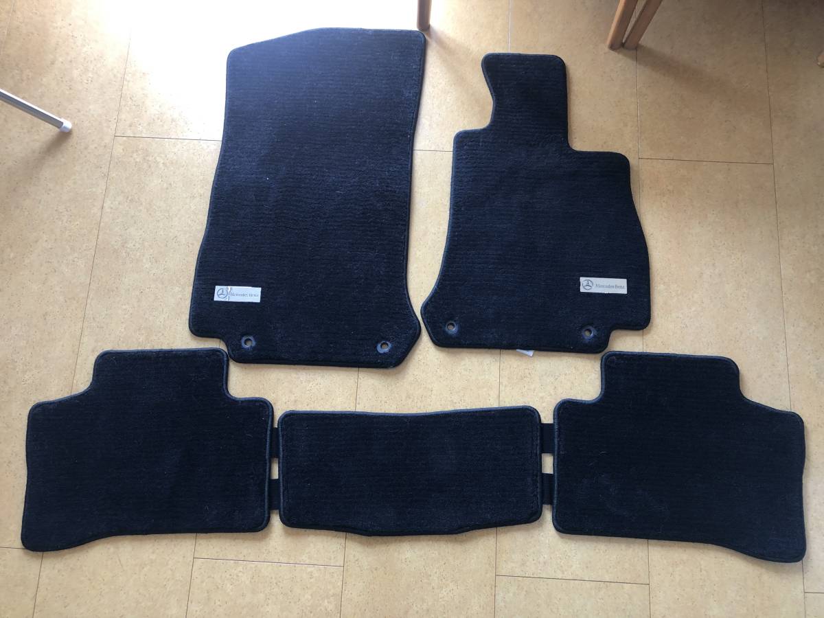 正規通販】【正規通販】メルセデスベンツ GLC フロアマットプレミアム