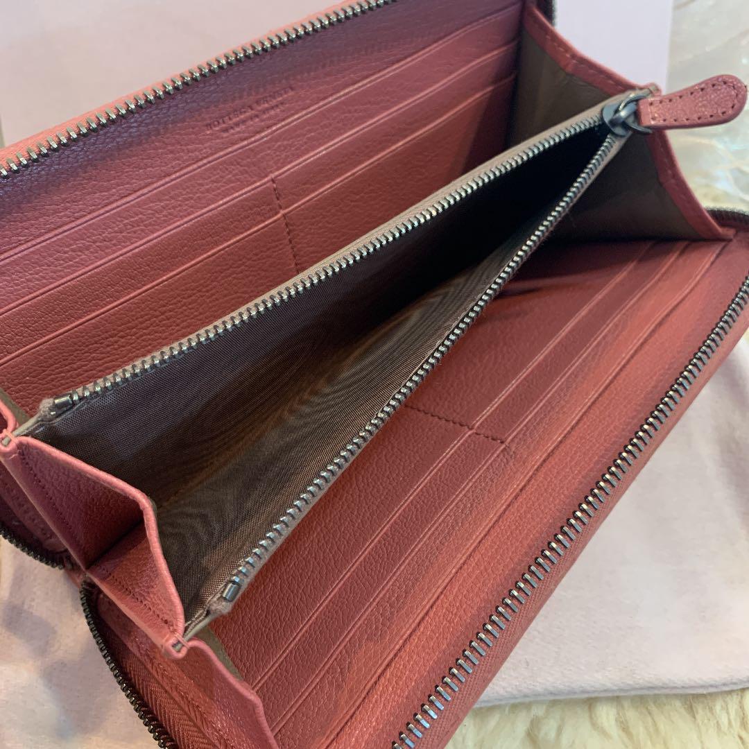 未使用品 BOTTEGA VENETA ラウンドファスナー長財布 バタフライ