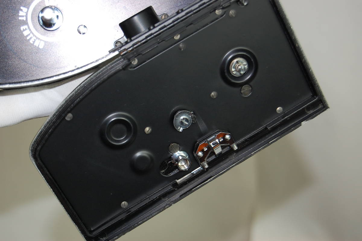 動作未確認・ジャンク　CINEMAX-8E　シネマックス ８E　8mm フィルム カメラ　AUTO ZOOM F 1.8 11.5-33mm　レトロ　アンティーク_画像8