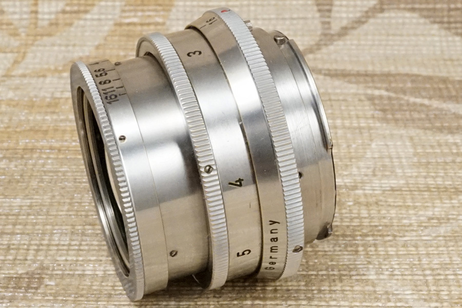 Schneider-Kreuznach (シュナイダー・クロイツナッハ)　旧西ドイツ製標準レンズ　Xenon 50mm/f2 ▽（超美品/整備済）exakta：軽い操作性！_ピント合わせは極軽いチカラだけで微動可能