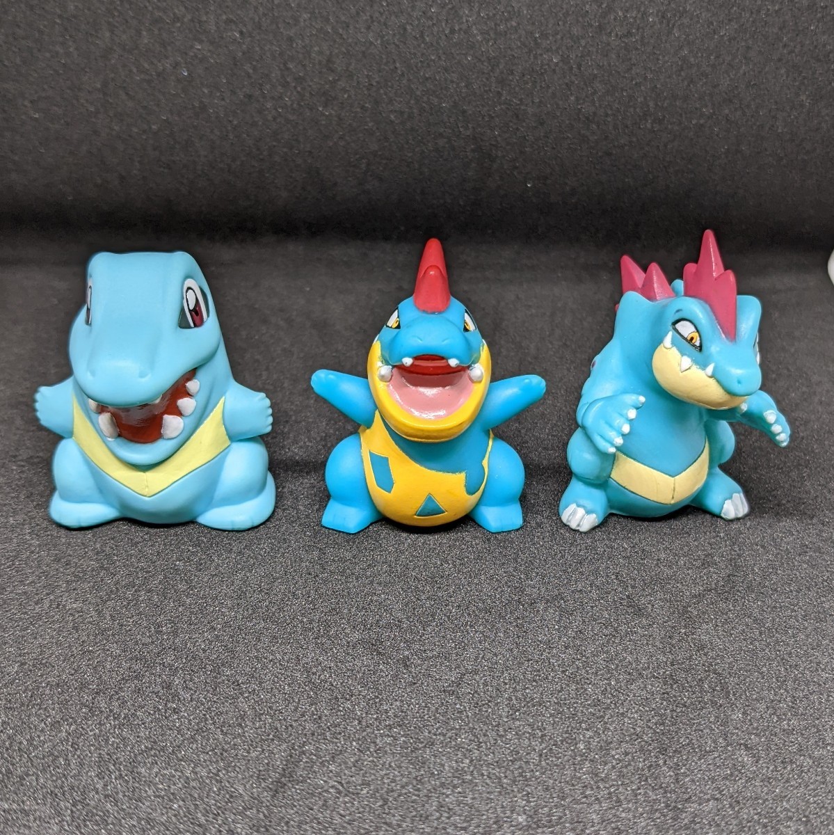 ワニノコ アリゲイツ オーダイル 3体セット ポケモン指人形 ワニノコ アリゲイツ オーダイル 3体セット ポケモン指人形