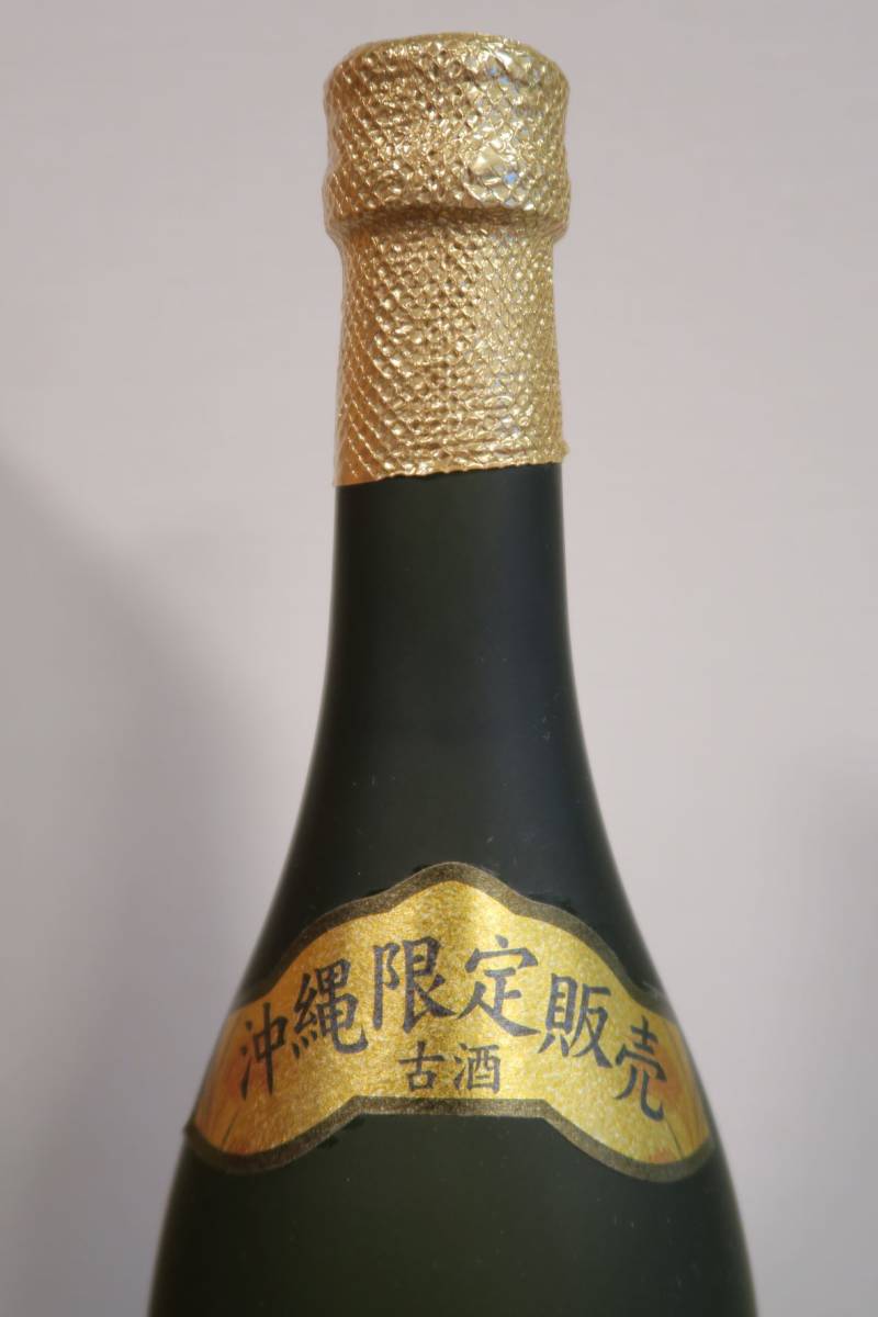 沖縄限定販売 琉球泡盛 請福 古酒 「泡盛横丁」 15年古酒以上 化粧箱付 終売品！ 請福酒造 石垣市宮良_画像6