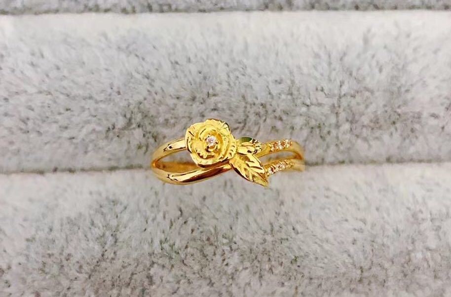 [新品]K18YG 天然ダイヤモンドバラ薔薇リング　指輪　イエローゴールド金