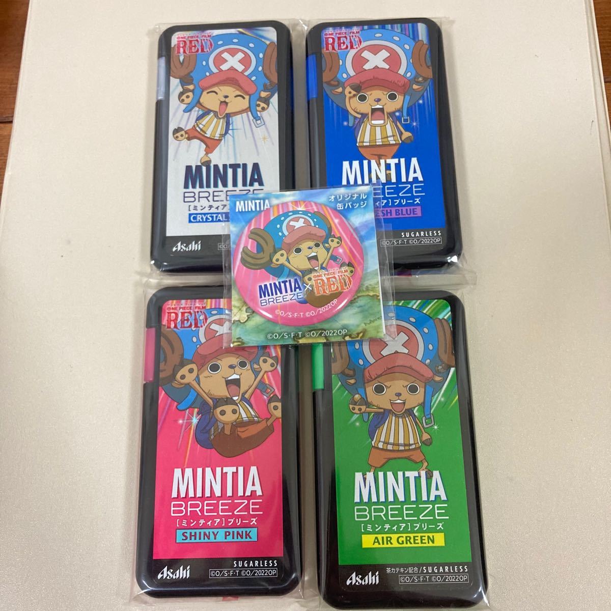 ミンティアブリーズ ワンピース チョッパー4種類 缶バッジ付き