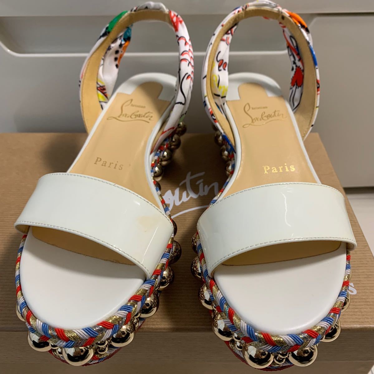 いつでもポイント10倍 Christian Louboutin トングサンダル ホワイト