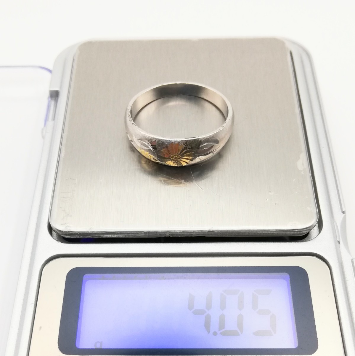 天皇陛下御在位50年記念指輪 菊の紋章 1000 純銀 silver1000 天皇陛下御在位50年記念指輪 菊の紋章 1000 純銀 silver1000