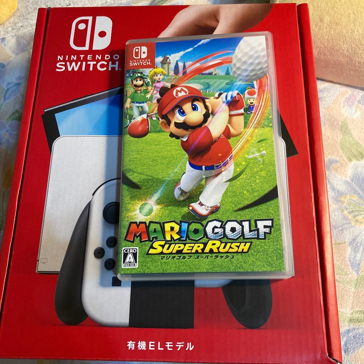Nintendo Switch 有機ELモデル ホワイトとマリオゴルフオマケ付きい