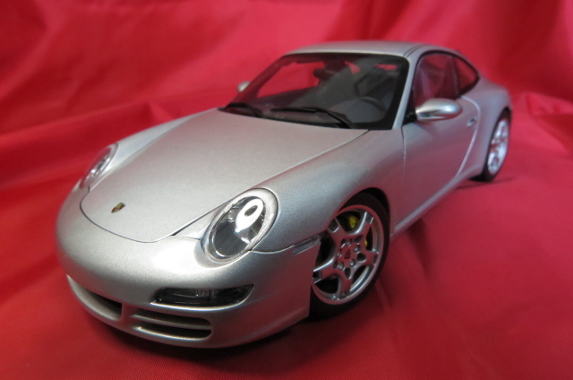 クです ヤフオク! - オートアート AUTOart 1/18 ポルシェ 911(997) G
