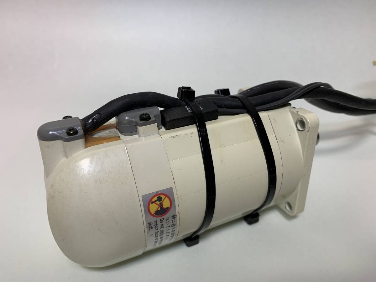 Panasonic MINAS ACサーボモーター MSM042A1A 品です。 Panasonic MINAS ACサーボモーター MSM042A1A 品です。