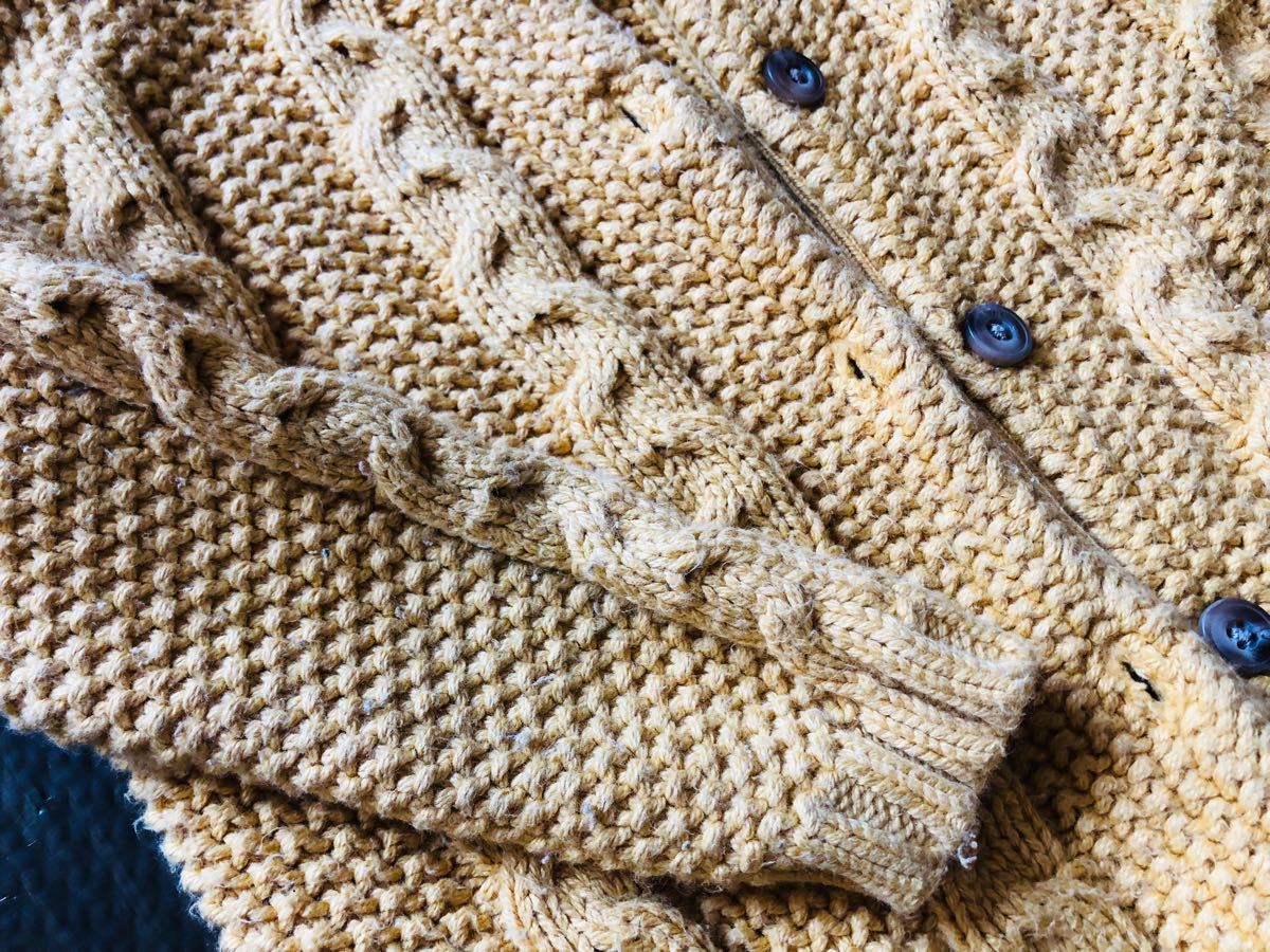 Gymboree アメリカキッズブランド　女の子の可愛いカーディガン　2歳　コットン55% 手編み感の暖かい厚みがある一枚