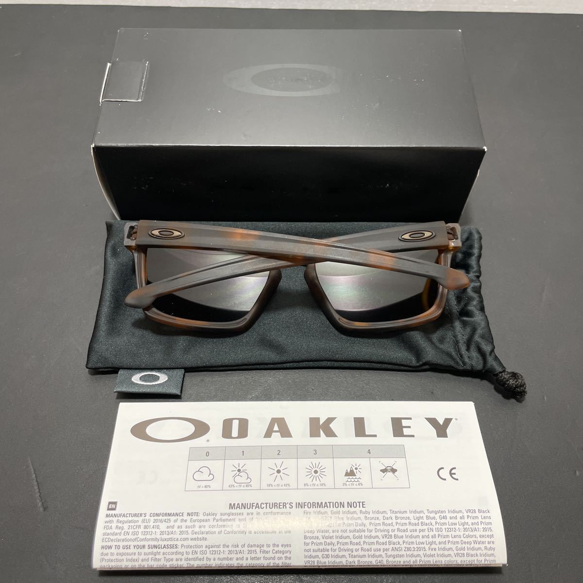 1円スタート売切り！ 新品未使用 OAKLEYオークリー SLIVER XL シルバーXL サングラス マット ブラウン ブラック ベッコウ _画像7