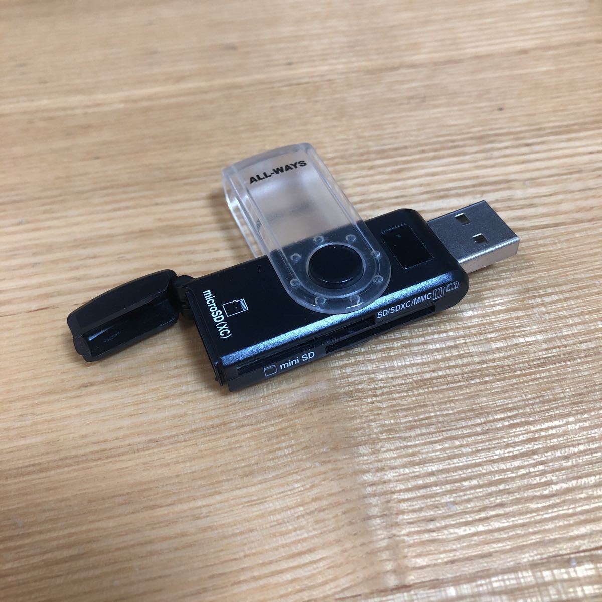 USBハブ WiFi LANケーブル SDカードリーダー