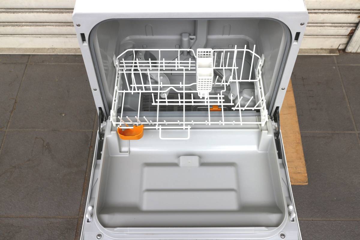 CV76◆パナソニック◆小型食器洗い乾燥機　NP-TCR4-W 19年製　ホワイト　食洗機_画像3