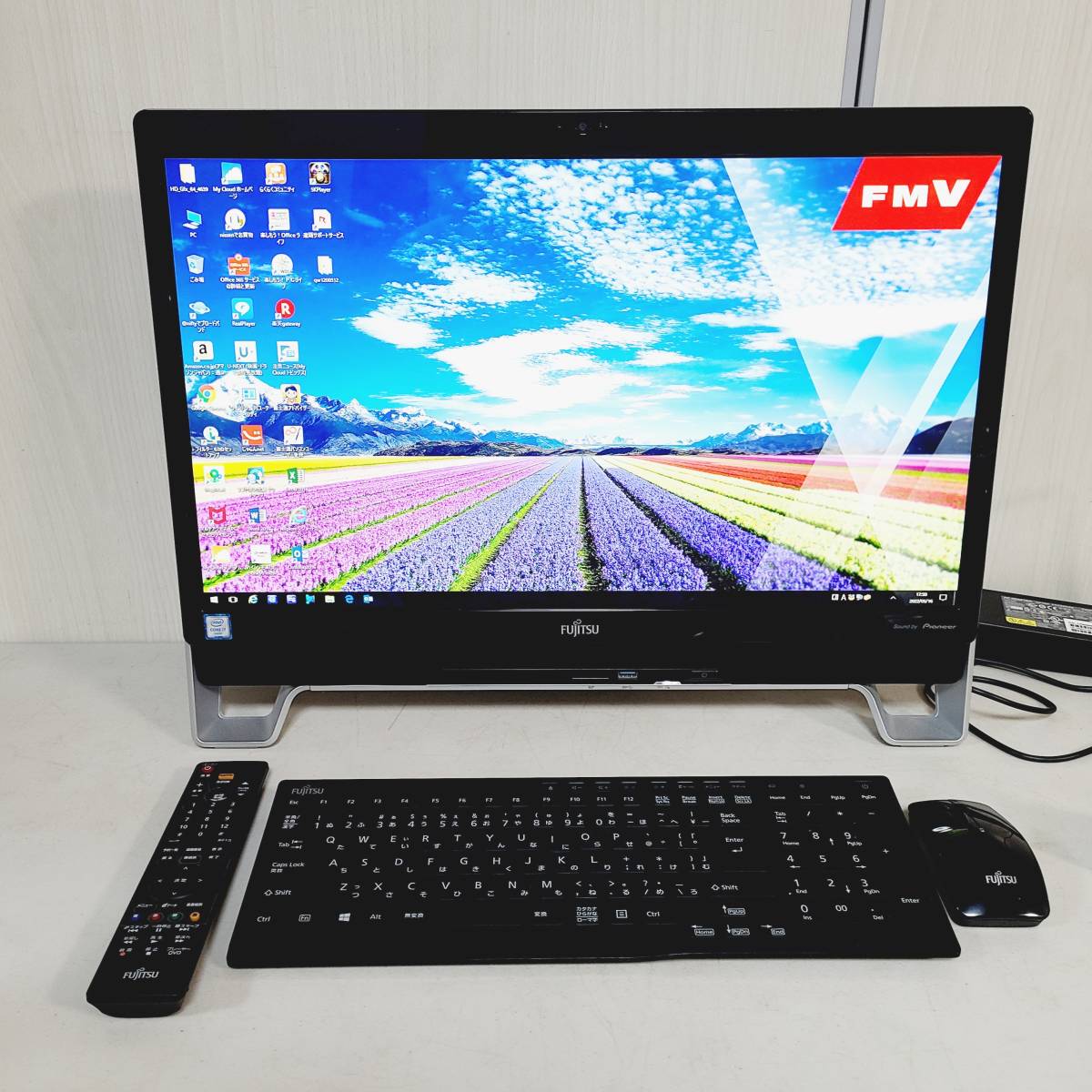 【A5672】　FUJITSU　富士通　FH77/XD　CORE i7-6700T　2.80GHz　8GB　モニター一体型　PC　パソコン　ジャンク品_画像1