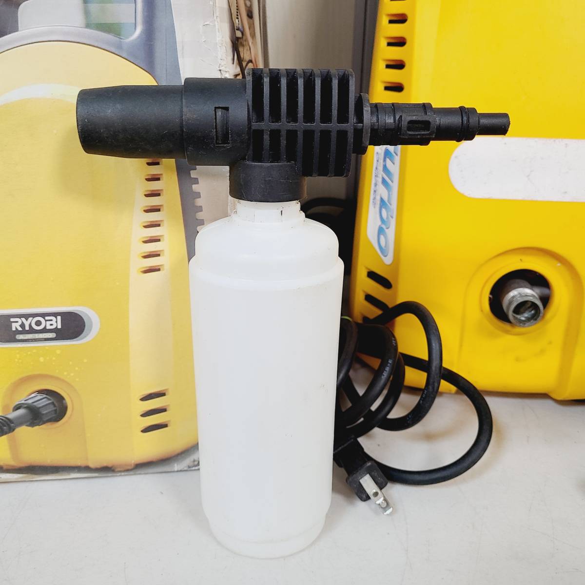 【A5680】 RYOBI　リョービ　AJP-1400　高圧洗浄機　家庭用 掃除用品 洗浄 電動 クリーナー 清掃機器 清掃用具　通電OK_画像3