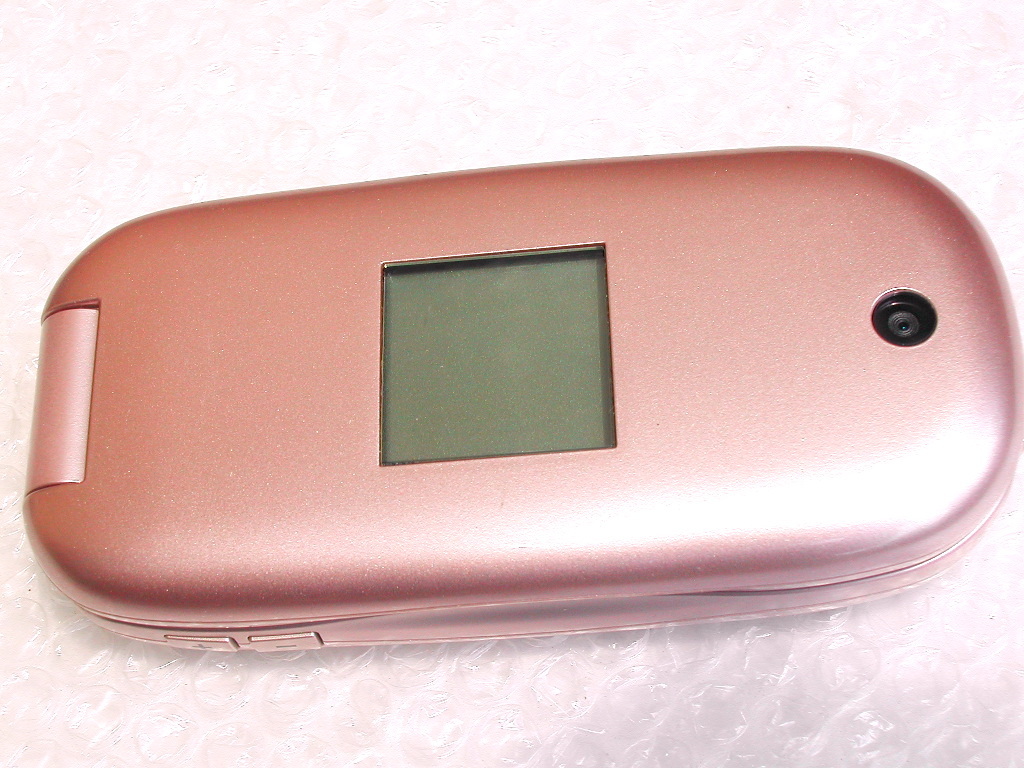 ドコモらくらくホンF-07AベーシックIIロゼ/F883iS/外観も大変 ドコモらくらくホンF-07AベーシックIIロゼ/F883iS/外観も大変