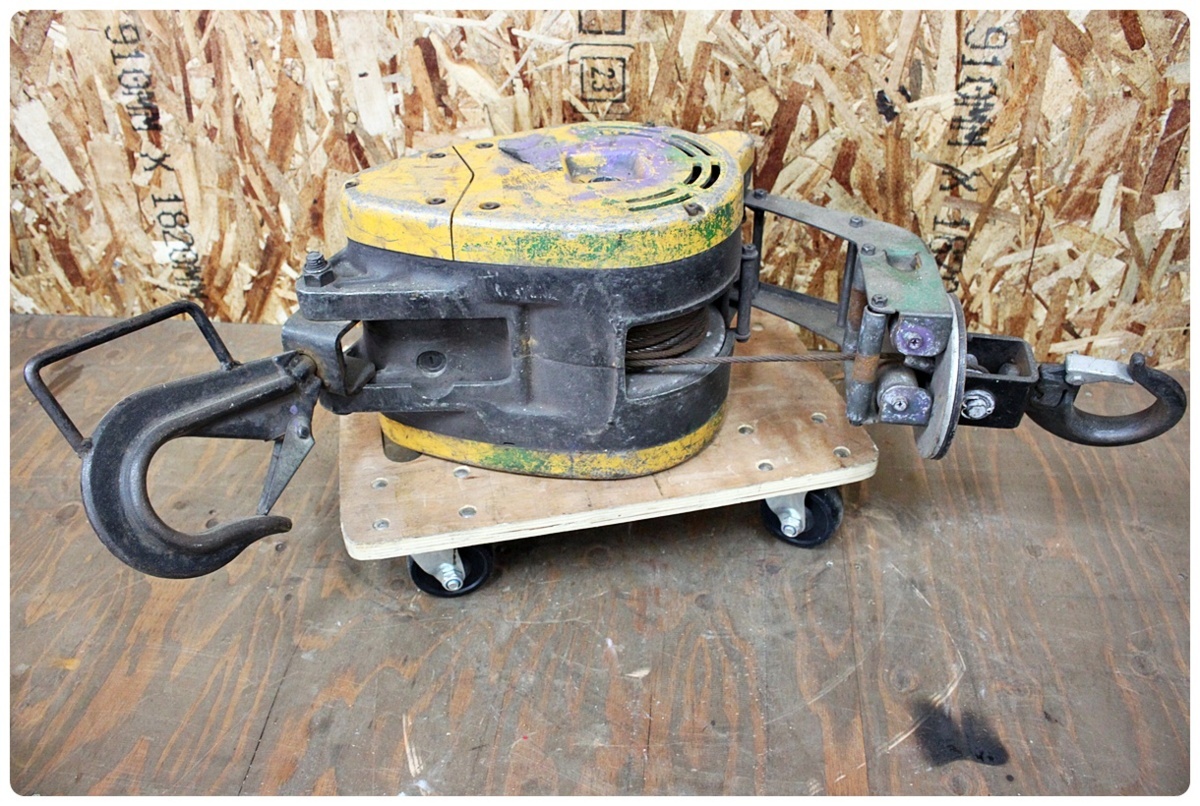 再入荷1番人気 揚程29m RYOBI WI-195 吊上荷重200kg 即決 電動ウインチ