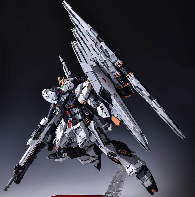 1/100 νガンダム (Hi-νガンダムVer.KA用改造パーツ) 未塗装未組立 1/100 νガンダム (Hi-νガンダムVer.KA用改造パーツ) 未塗装未組立