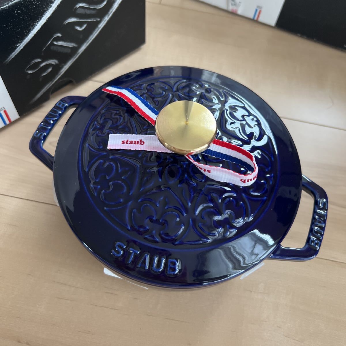 買い販促品 staub ストウブ リリー トリベット サックスブルー