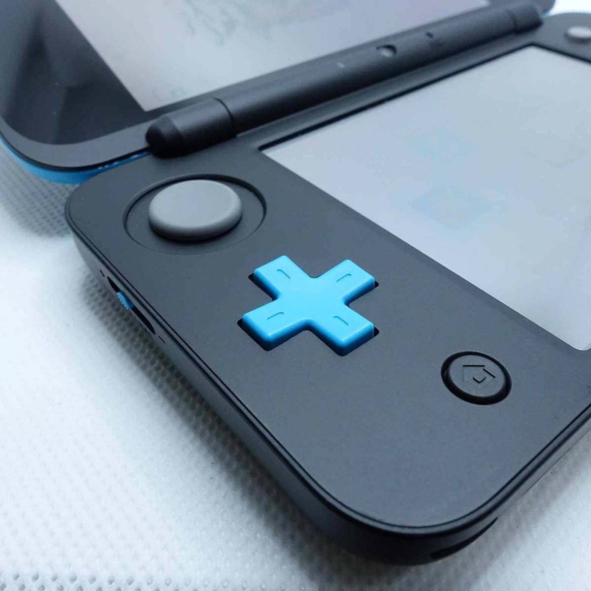 任天堂 Newニンテンドー2DS LL ブラック×ターコイズ 本体 + 任天堂 Newニンテンドー2DS LL ブラック×ターコイズ 本体 +