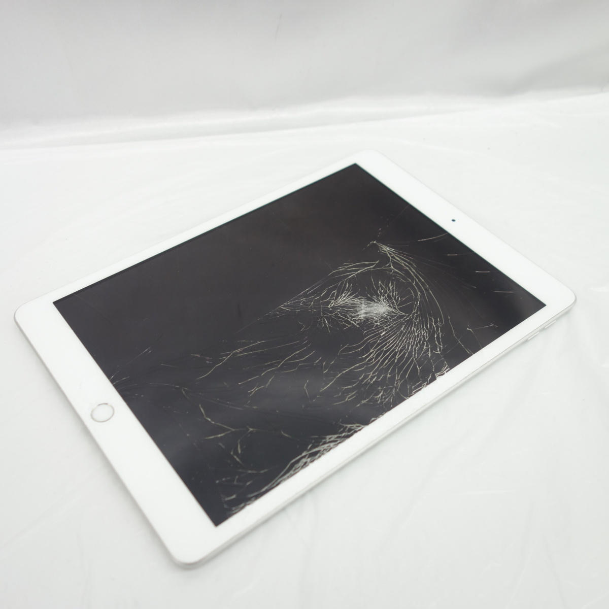 iPad 10.2インチ 第7世代 Wi-Fi 32GB ジャンク品-