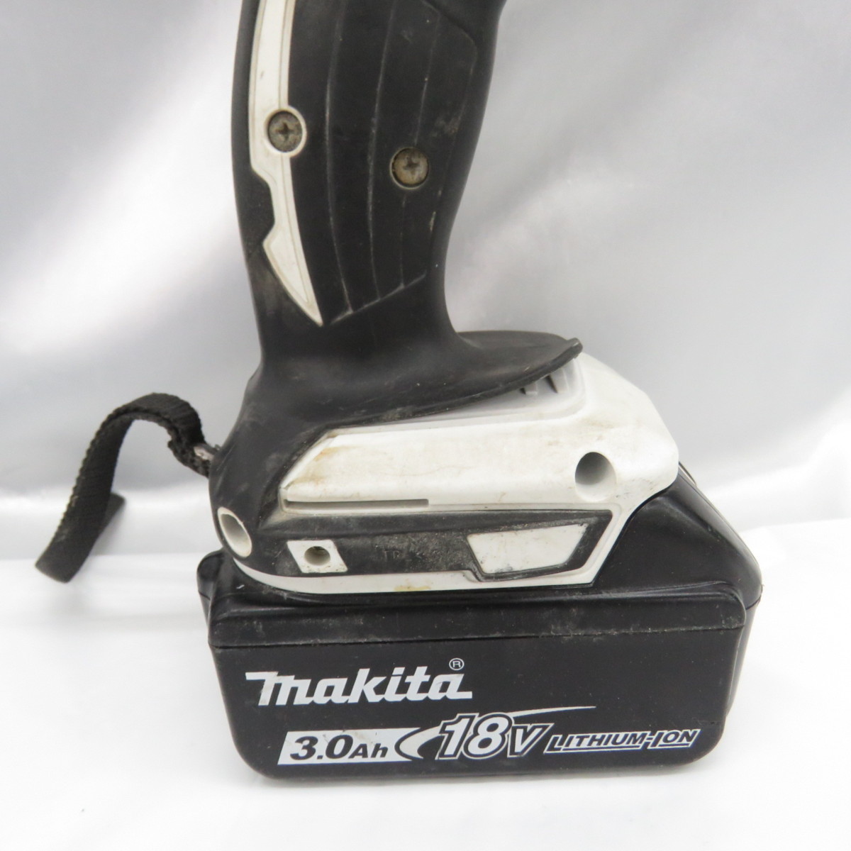 【中古品】makita マキタ 充電式インパクトドライバ TD149DRFXW ホワイト 18V 3.0Ah 11002385_画像7