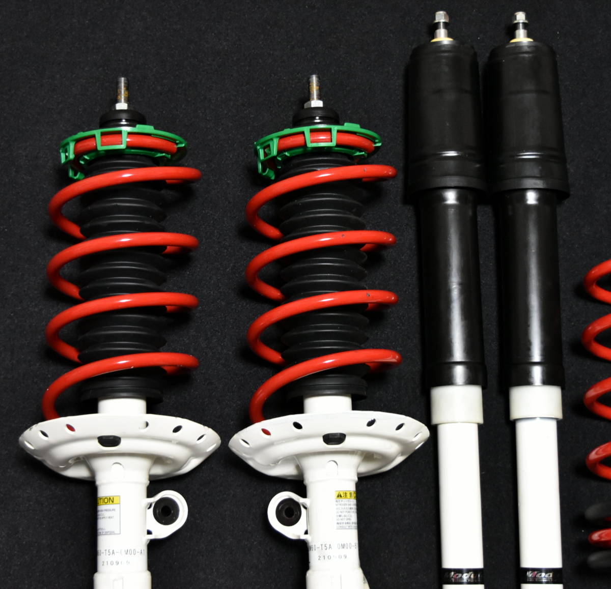 フィット GK3 GK5 GP5 MODULO スポーツサスペンションキット フィット GK3 GK5 GP5 MODULO スポーツサスペンションキット