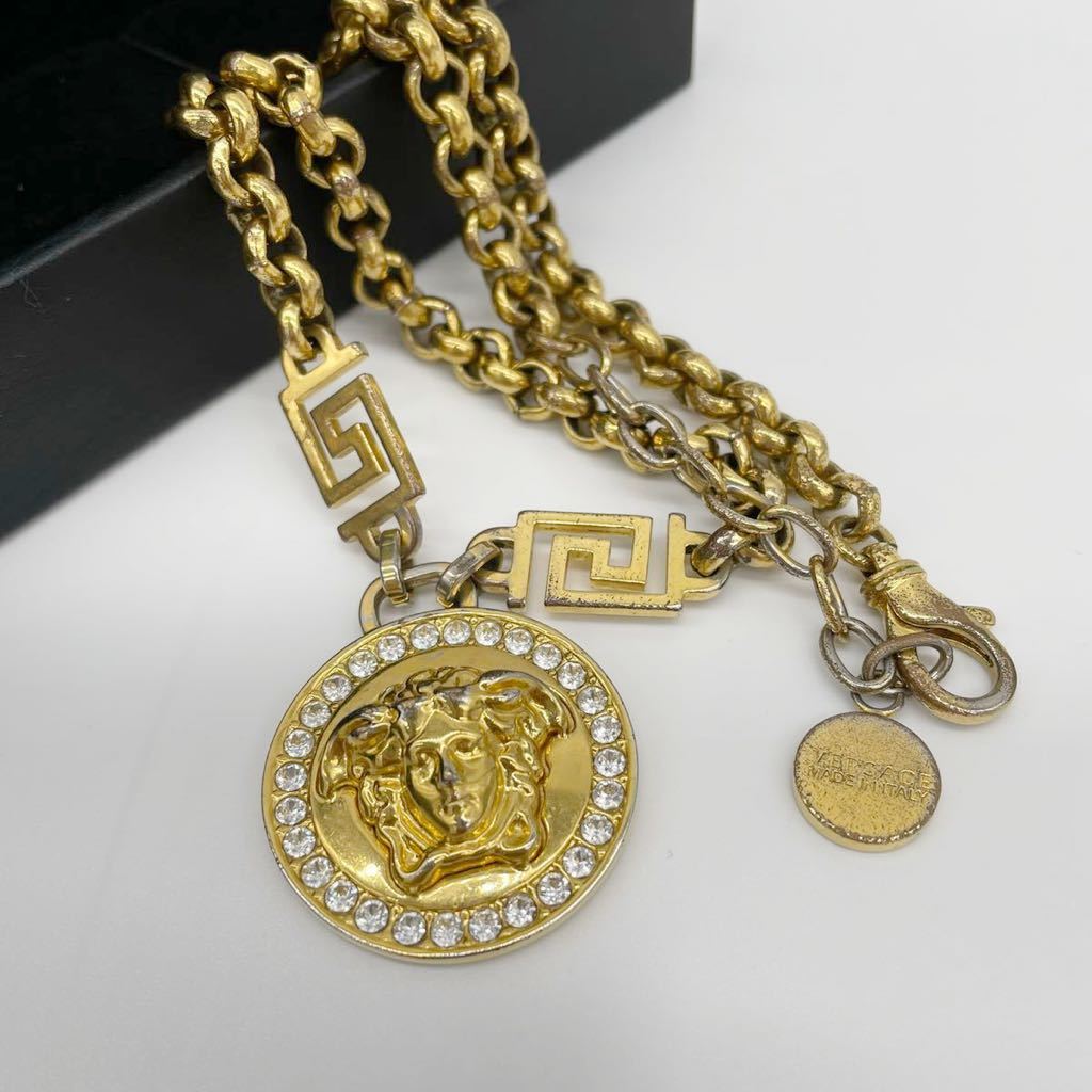 超爆安 VERSACE シルバーとゴールドセット価格。 ヴェルサーチ