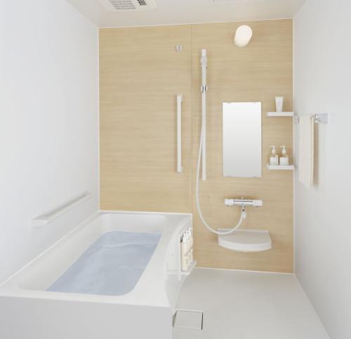 超可爱 浴室換気乾燥暖房機付ユニットバスルーム　高齢者対応の手すり付・低段差ドア・浴槽低またぎタイプ　1216サイズ 入浴補助