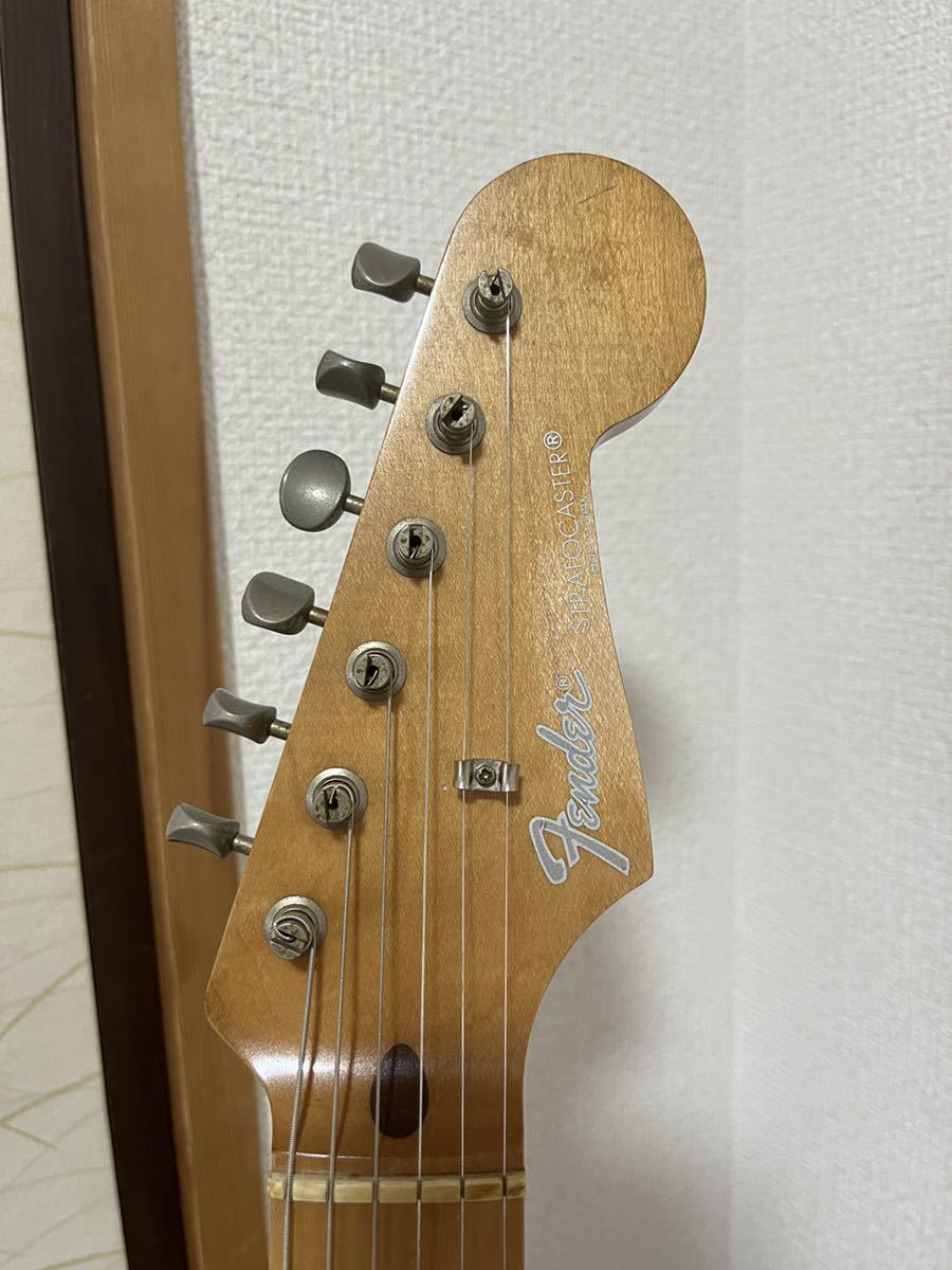 Fender Japan Stratocaster 40yeare FENDER記念刻印あり現状品_画像2
