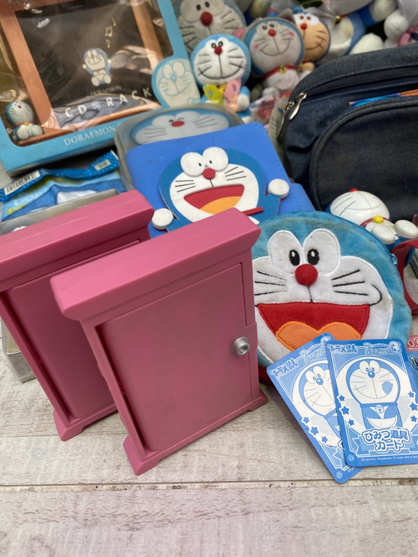 S-56◇ドラえもんグッズ大量まとめ売り◇ぬいぐるみ、置物、雑貨 S-56◇ドラえもんグッズ大量まとめ売り◇ぬいぐるみ、置物、雑貨