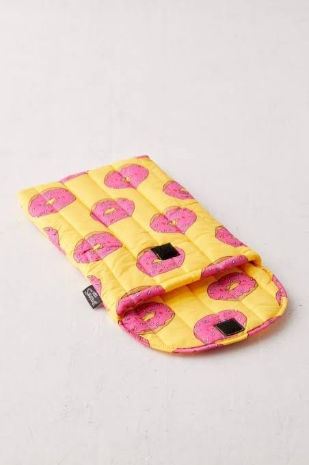 BAGGU baguu 13インチ PCケース シンプソンズ ドーナツ|Yahoo BAGGU baguu 13インチ PCケース シンプソンズ ドーナツ|Yahoo