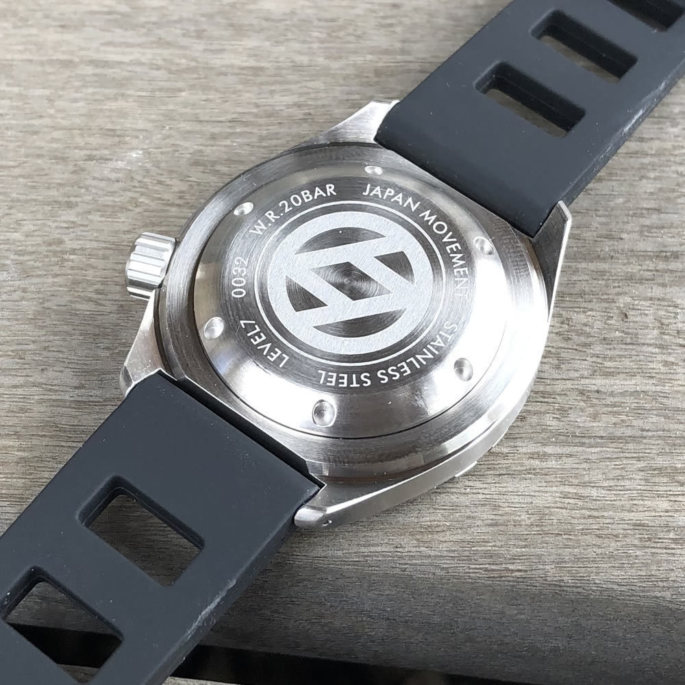日本製 ハンドメイドの腕時計 20気圧防水 自動巻き SEIKO NH36 サファイアダブルドーム風防 316Lステンレス 腕時計 LEVEL7_画像8
