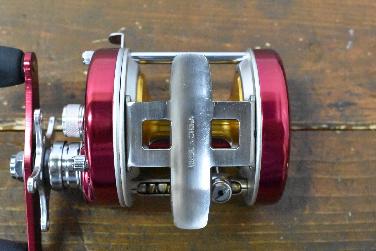美品☆】US ダイワ ミリオネア クラシック 300L daiwa 美品☆】US ダイワ ミリオネア クラシック 300L daiwa