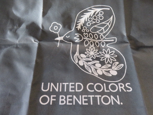 UNITED COLORS OF BENETTON ベネトン トートバッグ 手さげバッグ サイズ400-470-150㎜ グレー 丈夫な生地 未使用_画像2