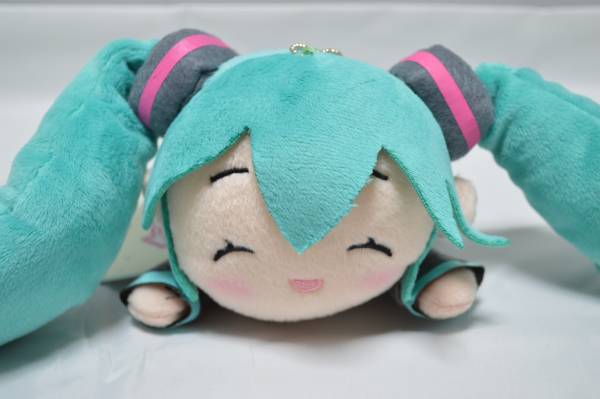 初音ミク　ふわふわ寢そべりぬいぐるみ　　在庫(kù)ラスト